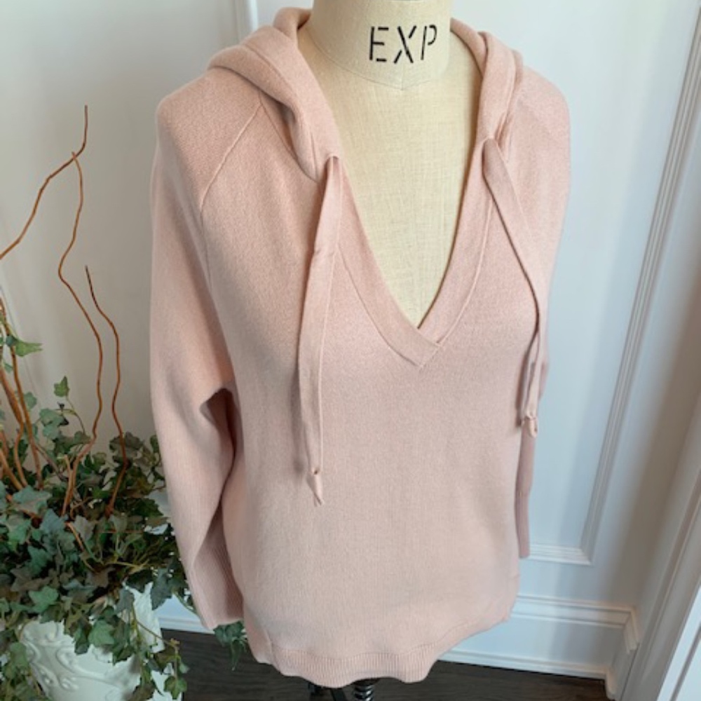 ASPEN V-neck Sweater Hoodie